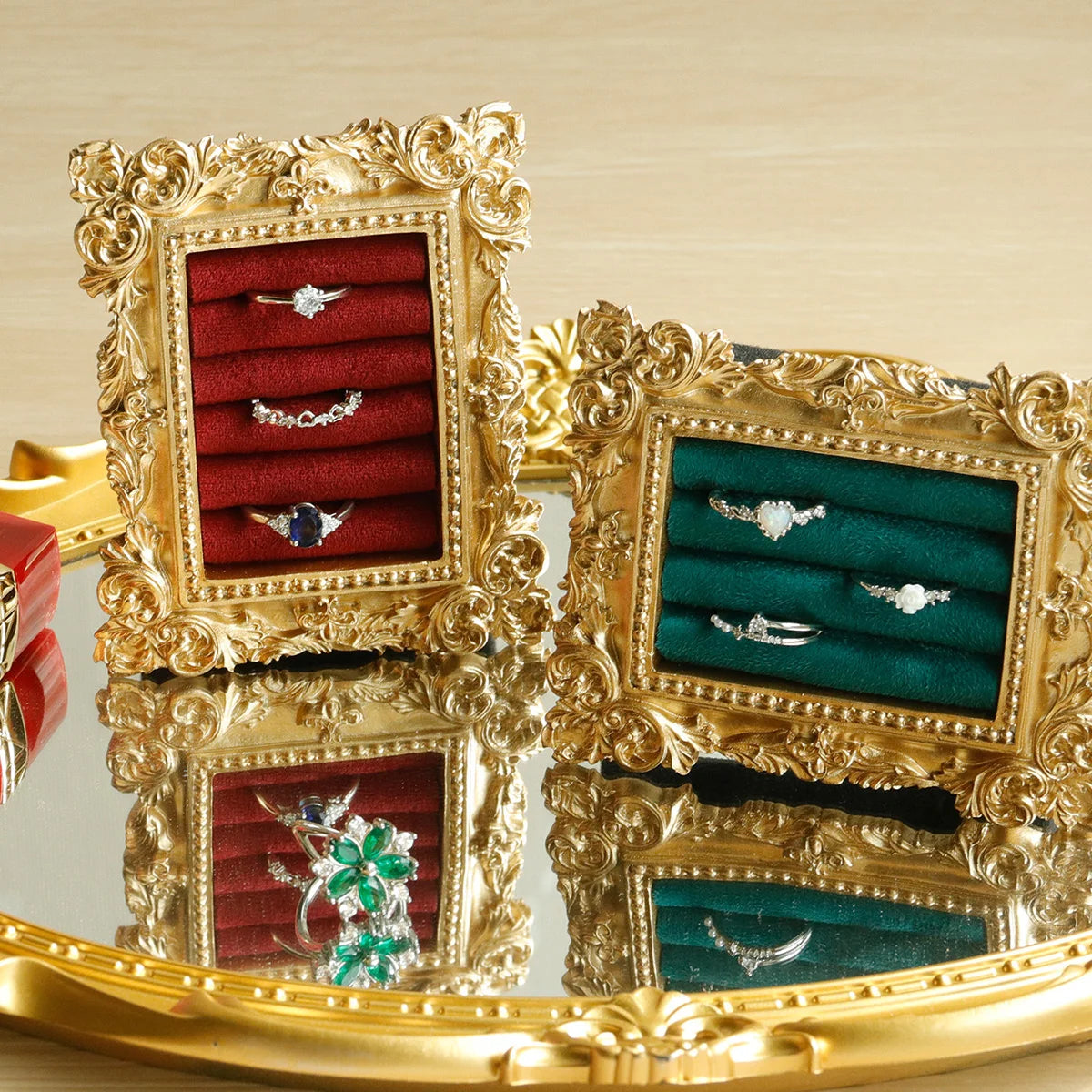 Liora Vintage Frame Ring Stand