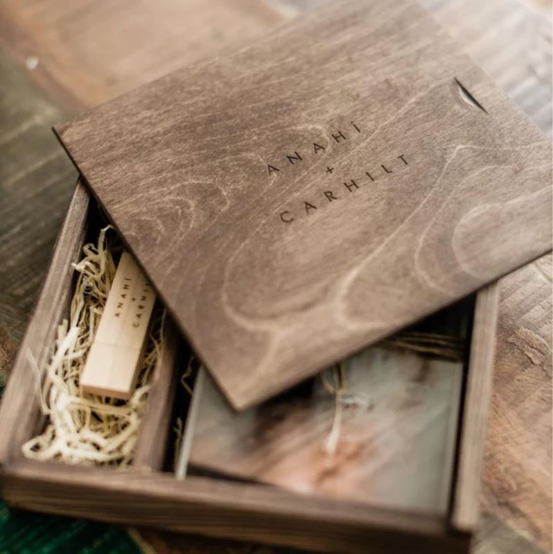 Boîte à photos en bois avec clé USB
