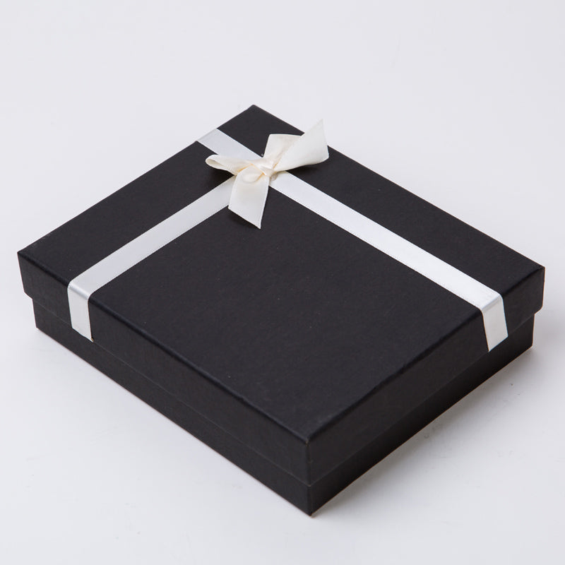 Coffret de flasques noires personnalisées | Cadeau pour garçon d'honneur