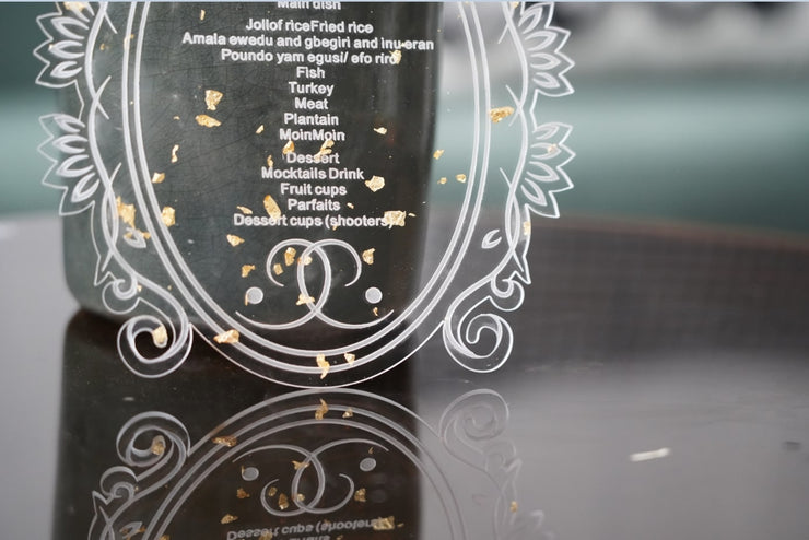 Menu de table en acrylique 
